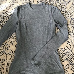 Lululemon rulu grey sz4 long sleeve